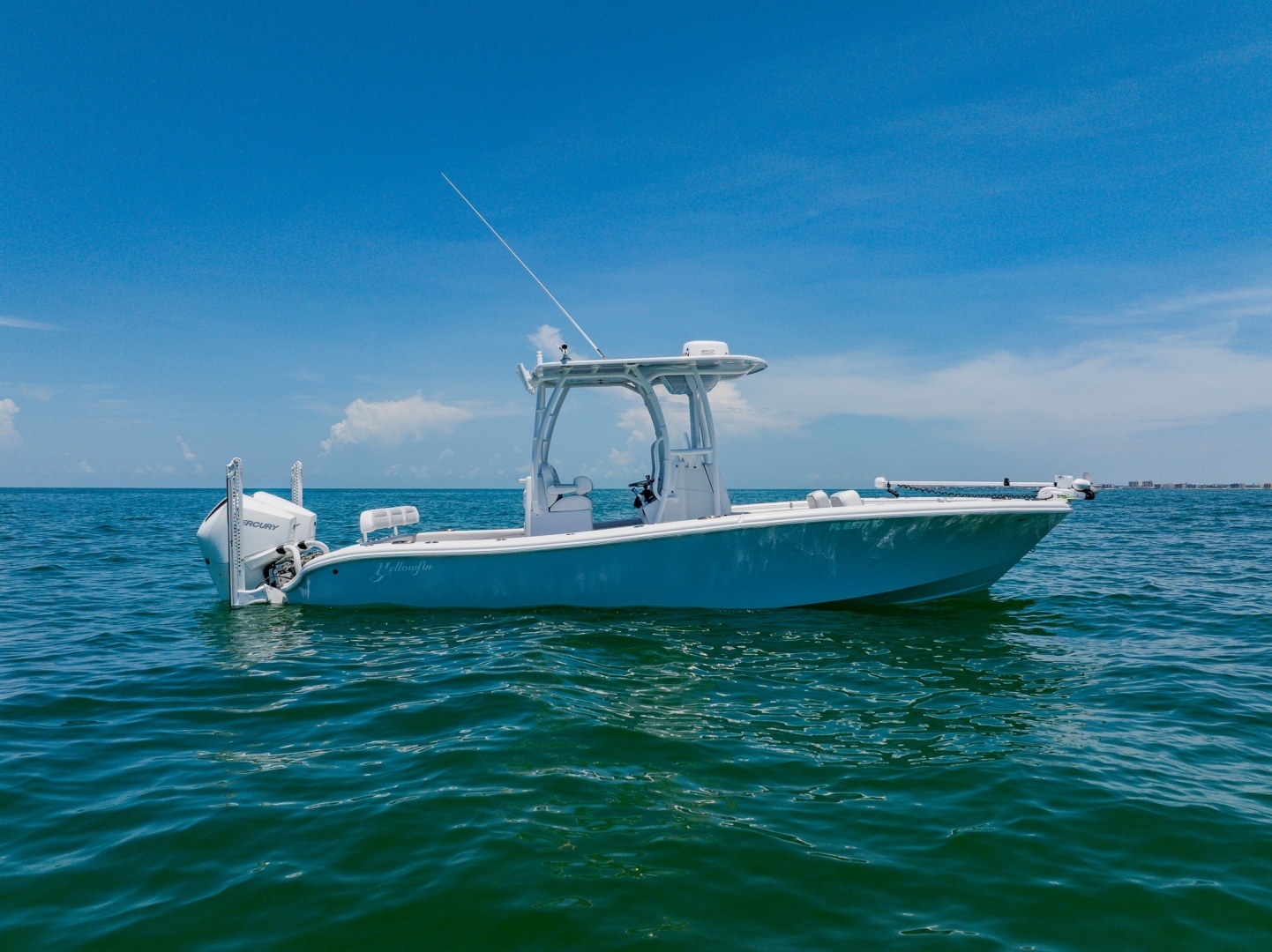 2023 26' Yellowfin photo