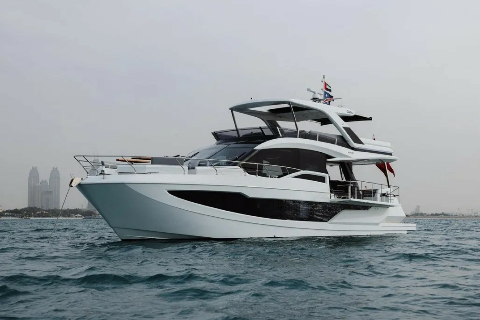 2023 64' Galeon photo
