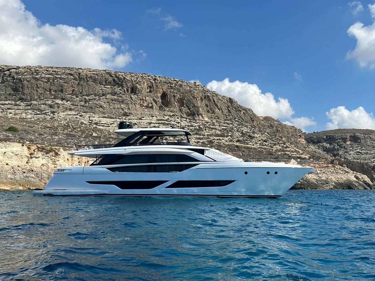 2023 89' Ferretti Yachts photo