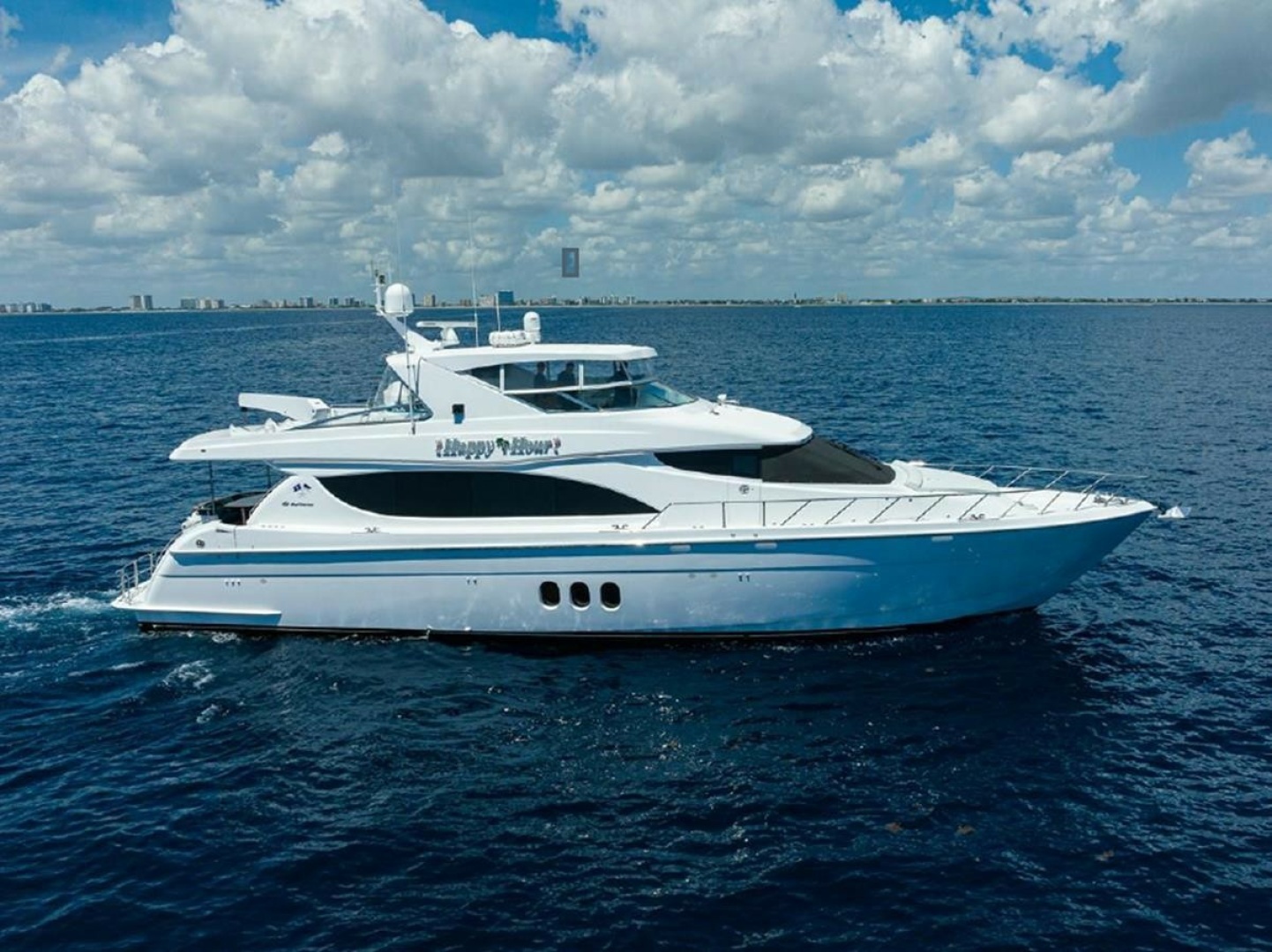 2007 80' Hatteras photo
