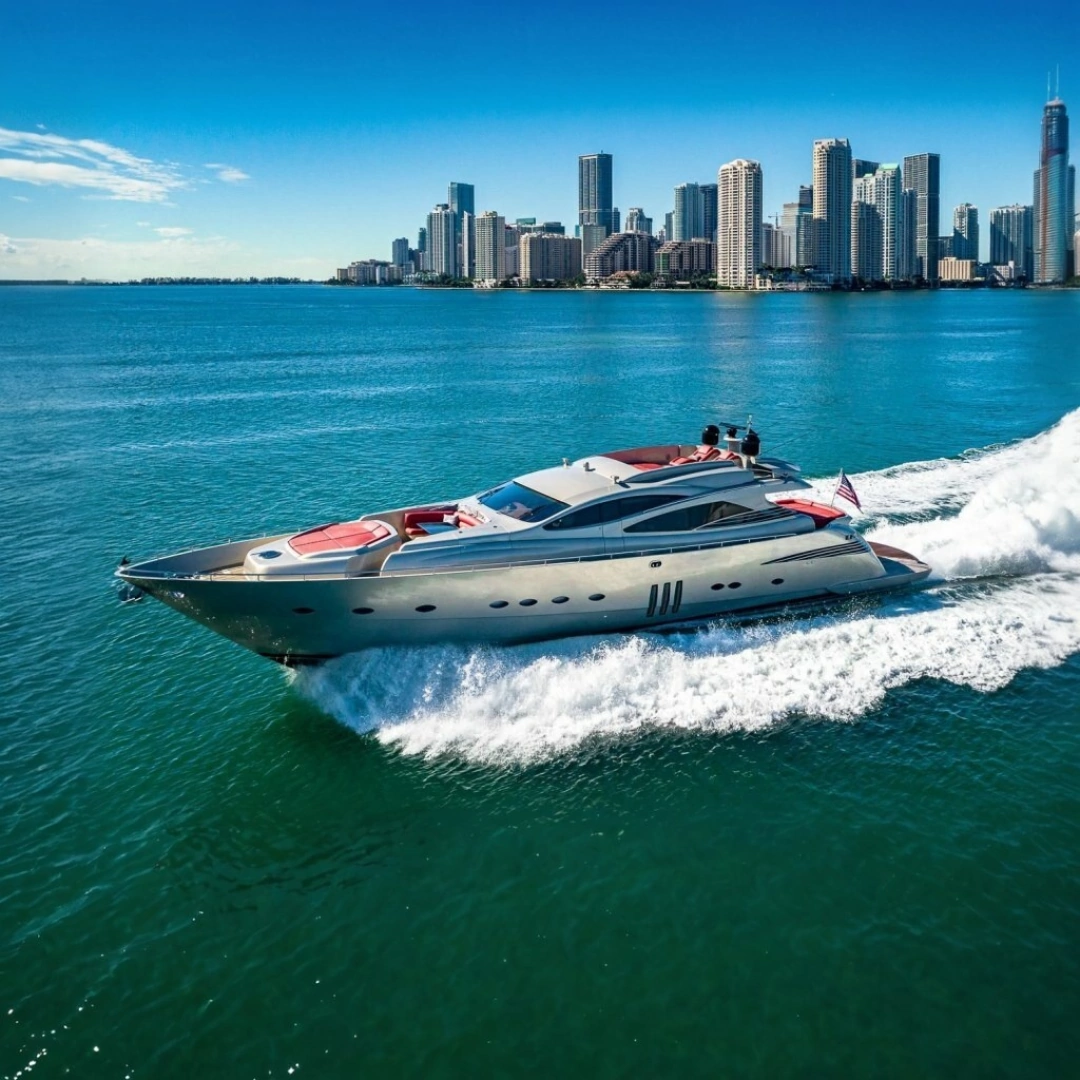 2008 90' Pershing photo