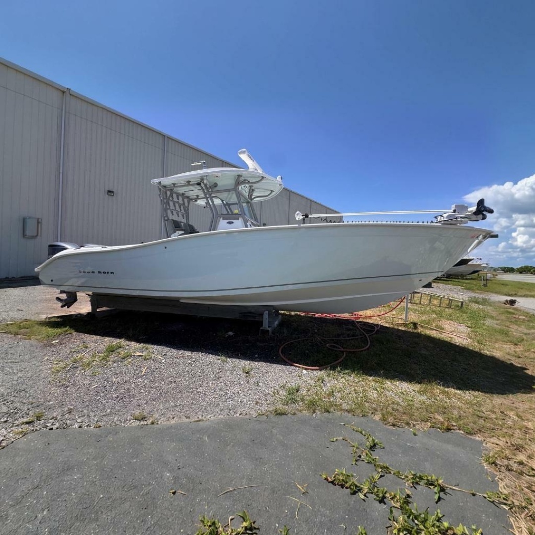 2020 31' Cape Horn photo