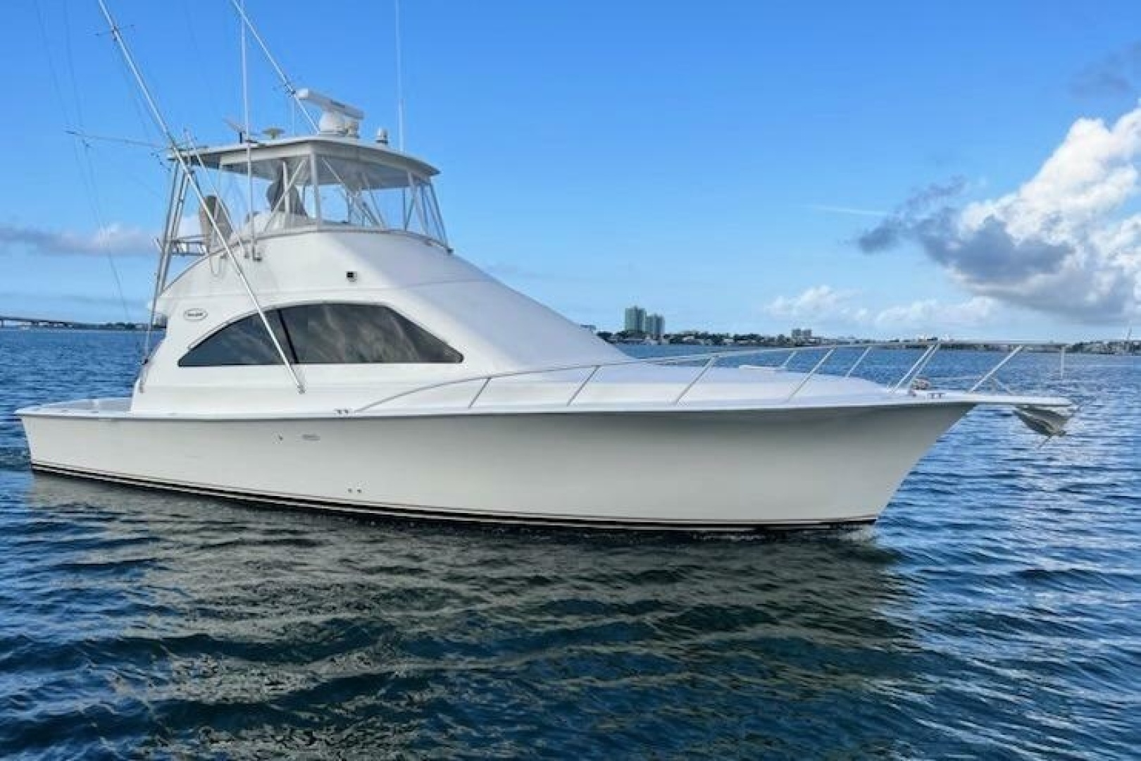 2001 44' Ocean Yachts photo