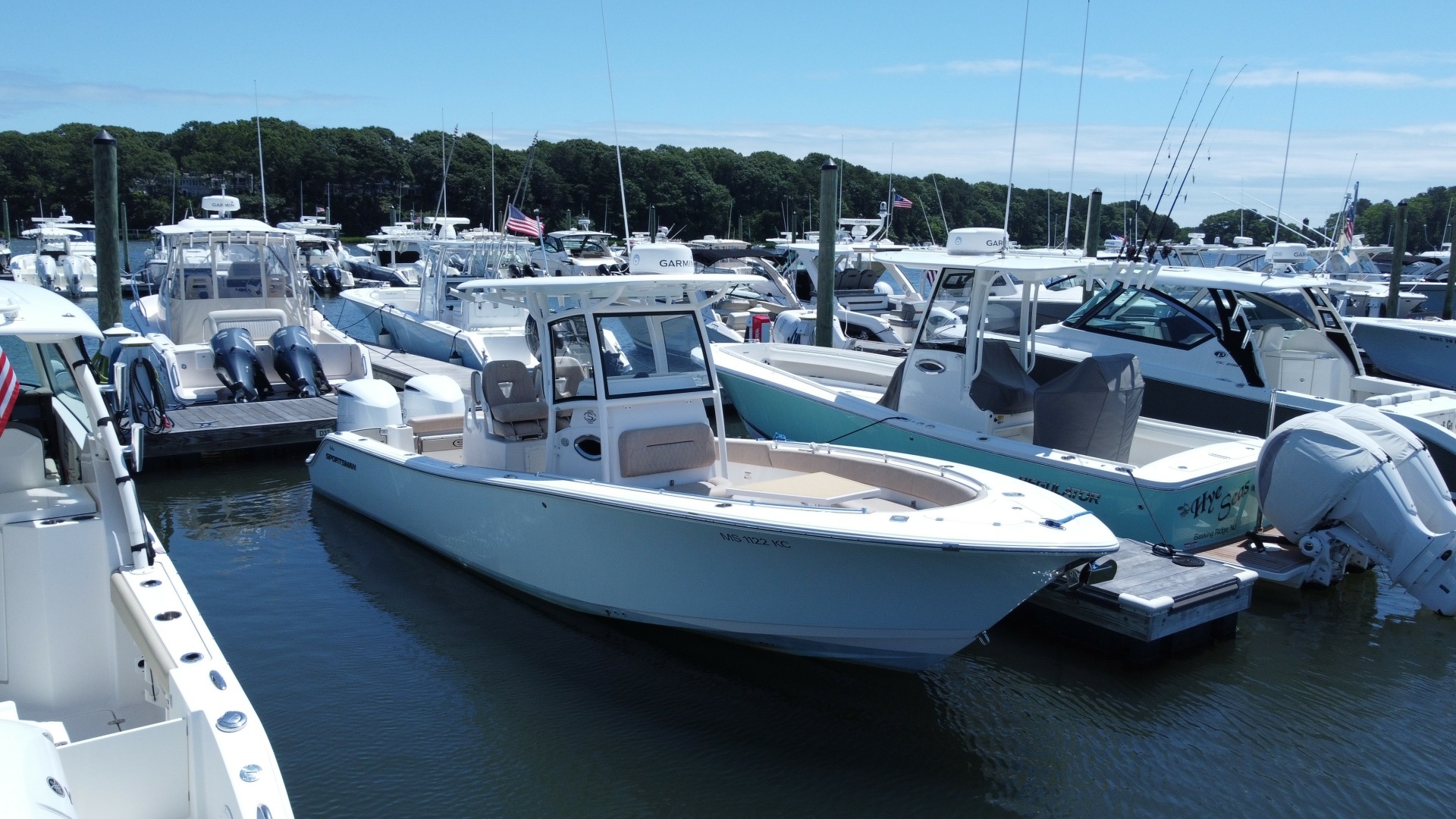 2019 28' Sportsman photo