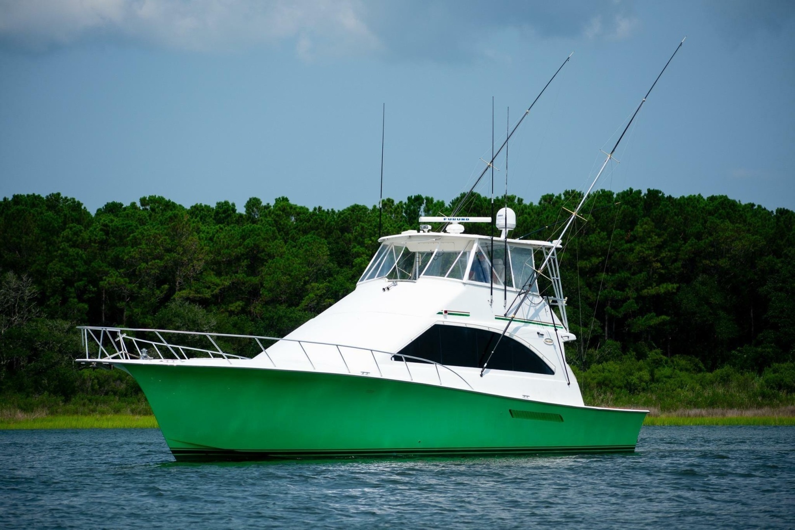 1999 56' Ocean Yachts photo