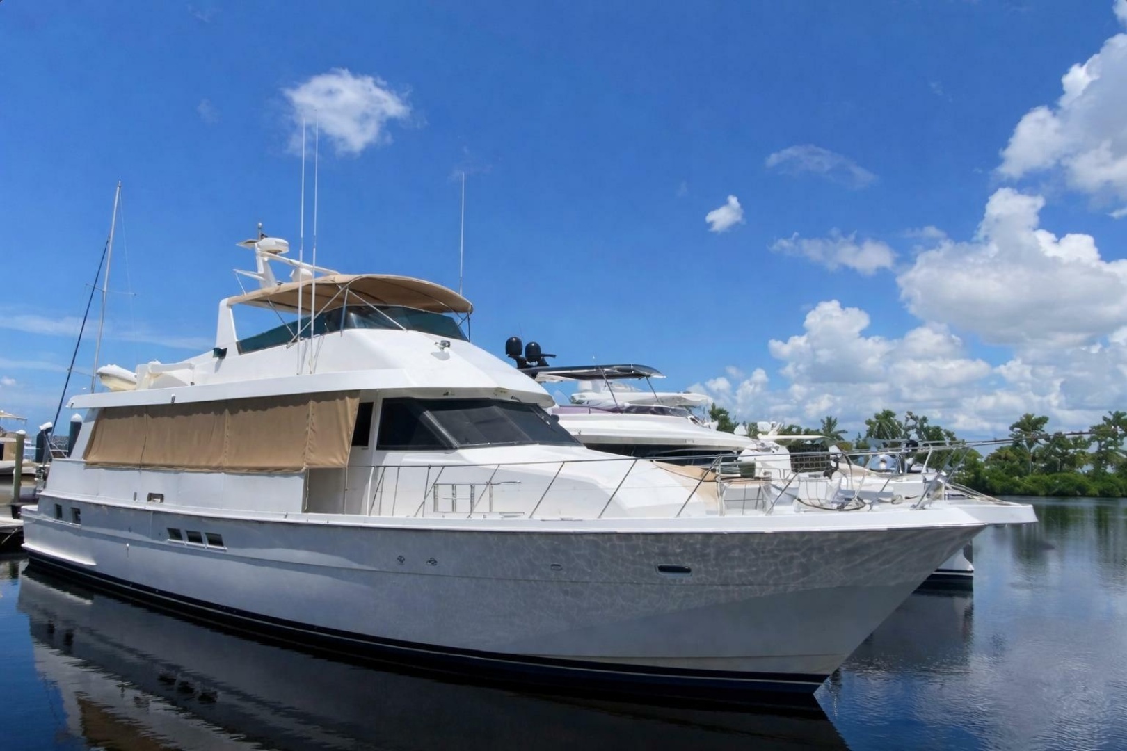 1991 70' Hatteras photo