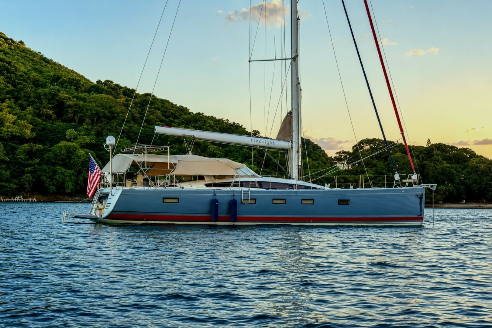 2016 64' Jeanneau photo