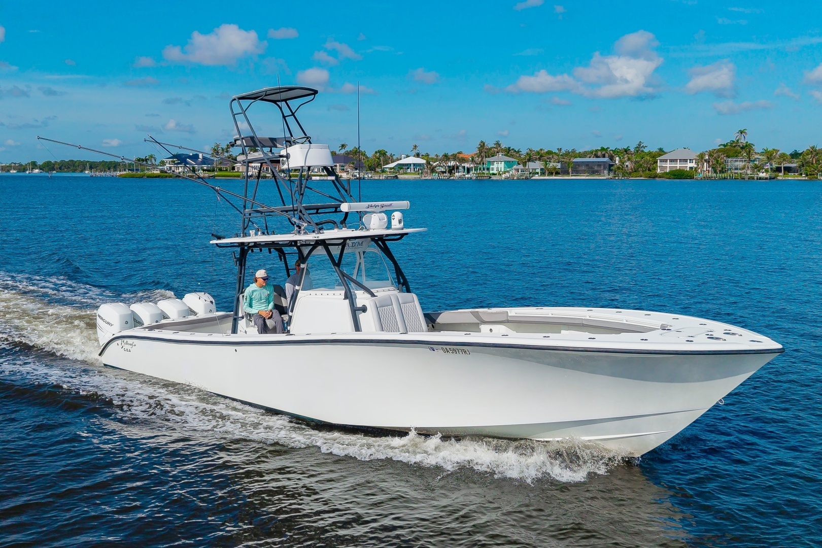 2015 39' Yellowfin photo