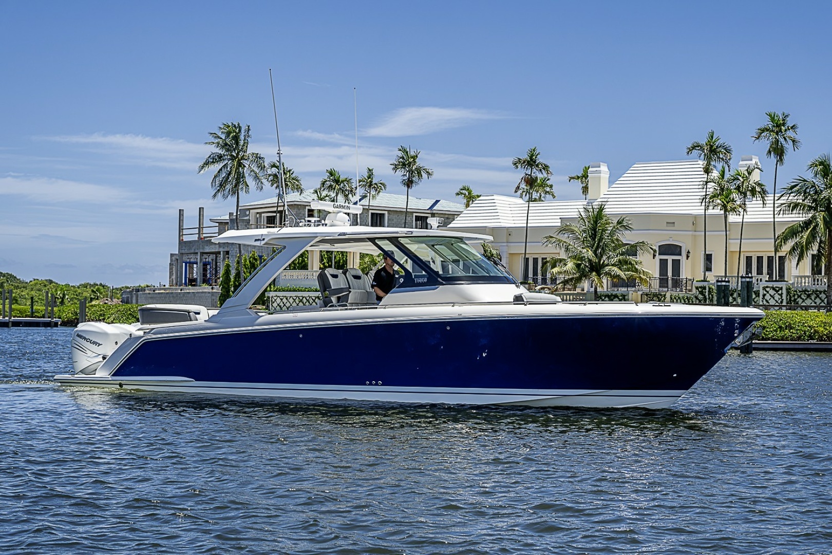 2021 38' Tiara Yachts photo
