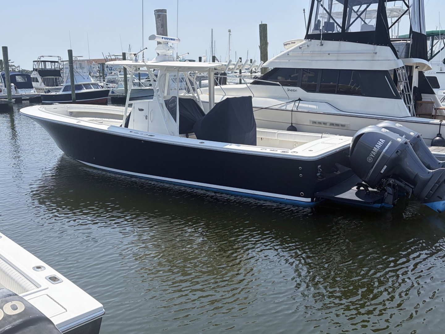 2015 34' Regulator photo