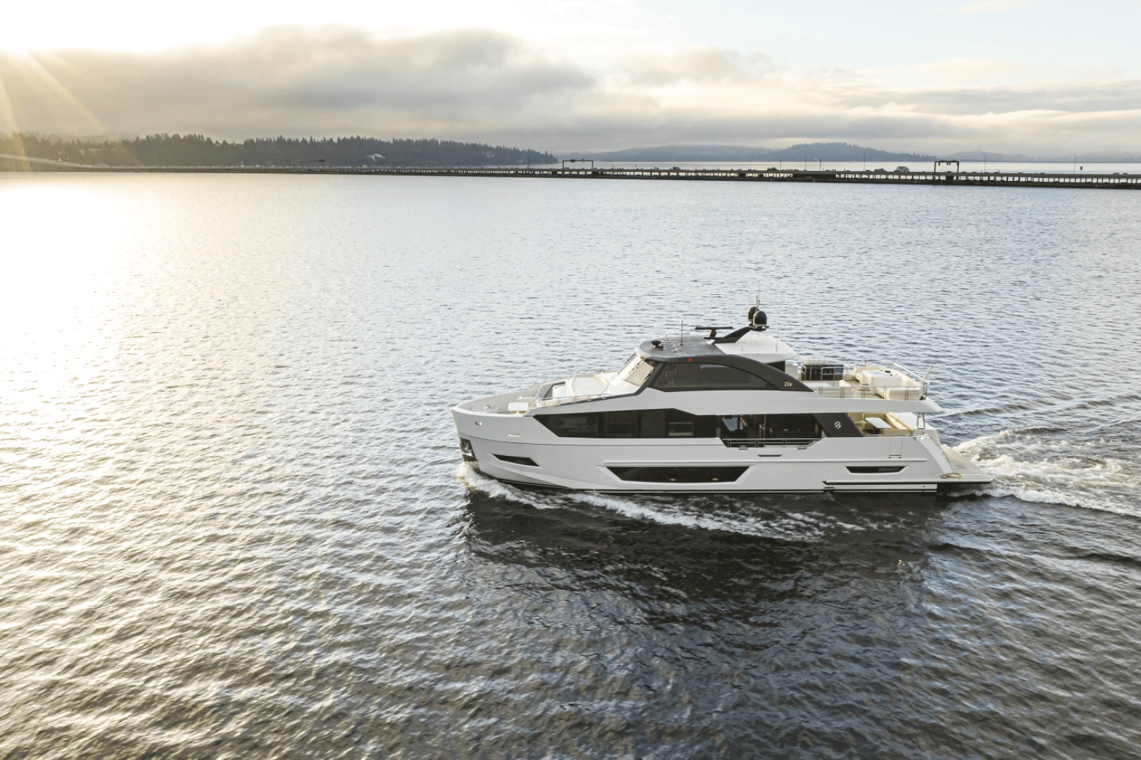 2025 88' Ocean Alexander photo