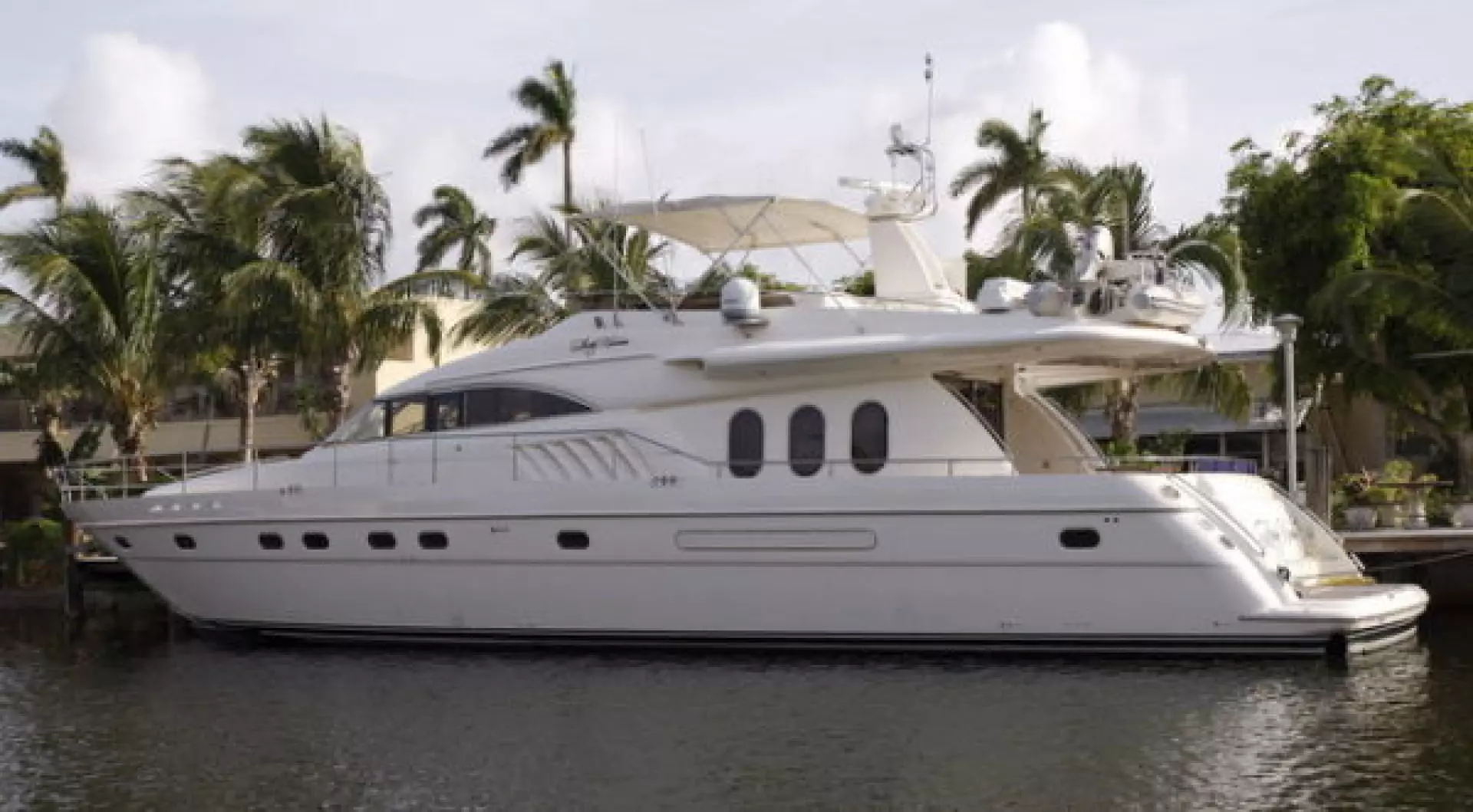 1999 72' Viking photo