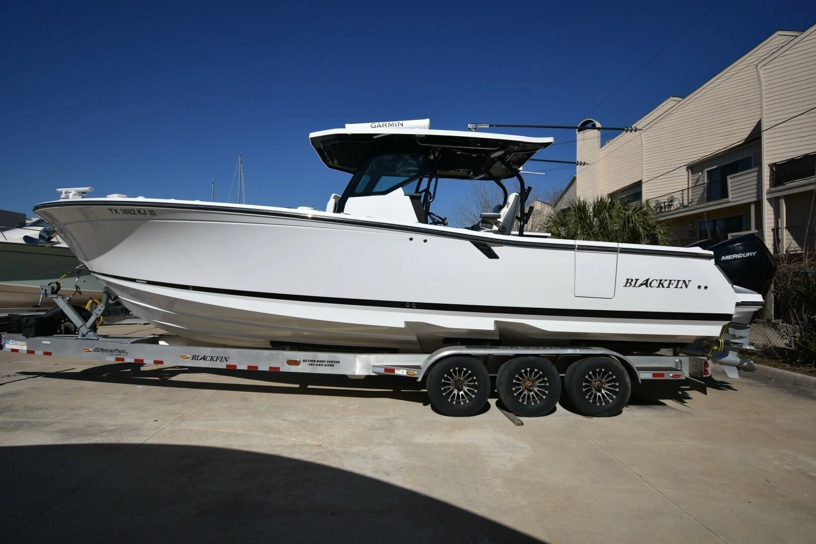 2021 33' Blackfin photo