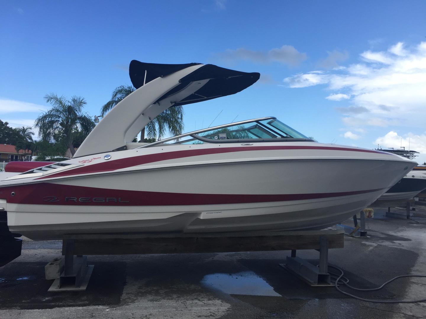 Used Regal 24' 2300 Bowrider For Sale In Florida United Yacht Sales