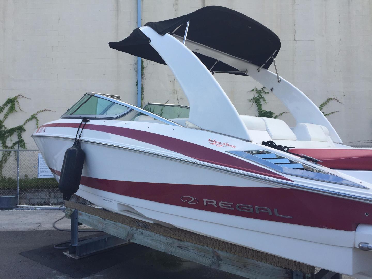 Used Regal 24' 2300 Bowrider For Sale In Florida United Yacht Sales