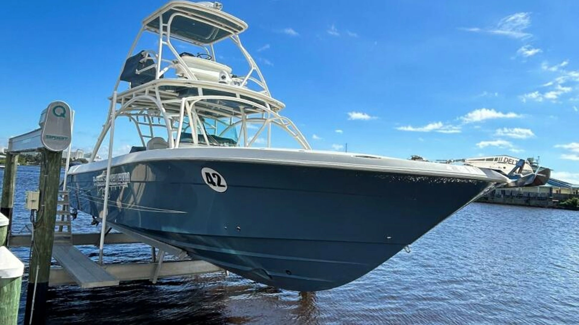 2012 42' Hydra-Sports photo