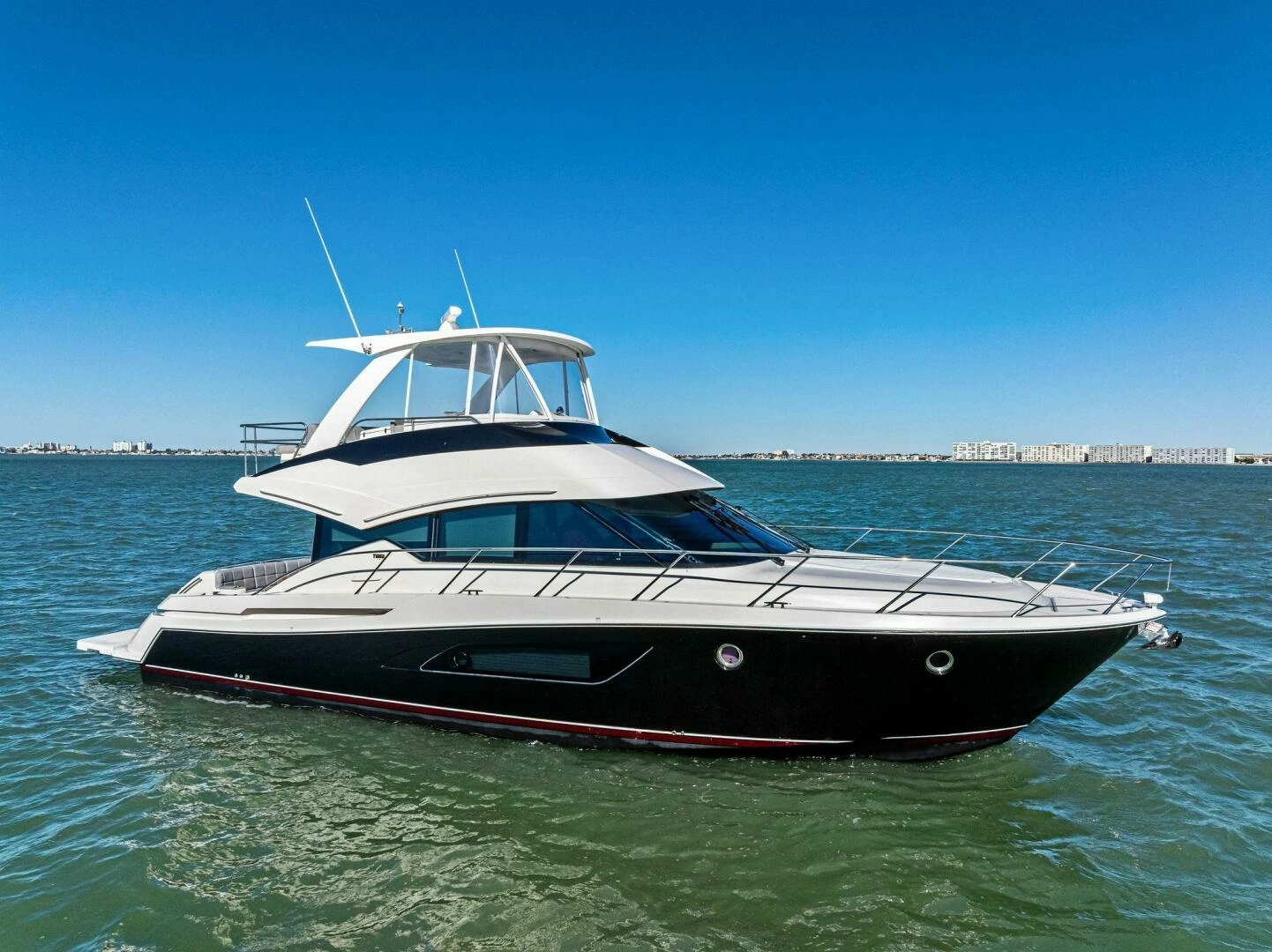 2016 50' Tiara Yachts photo