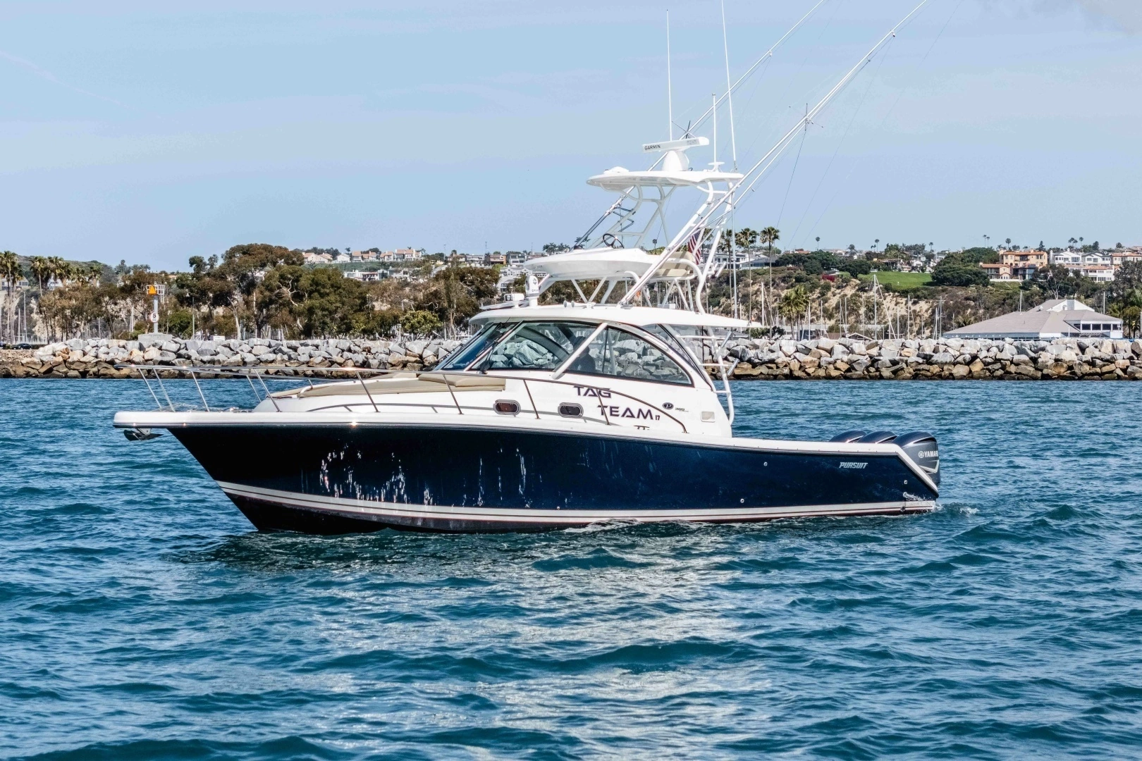 2018 38' Pursuit photo