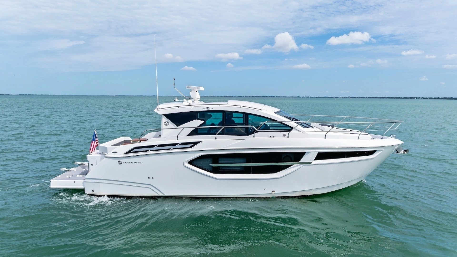 2019 42' Cruisers Yachts photo