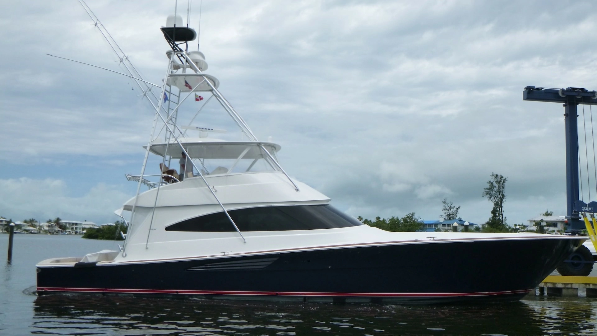 2022 68' Viking photo