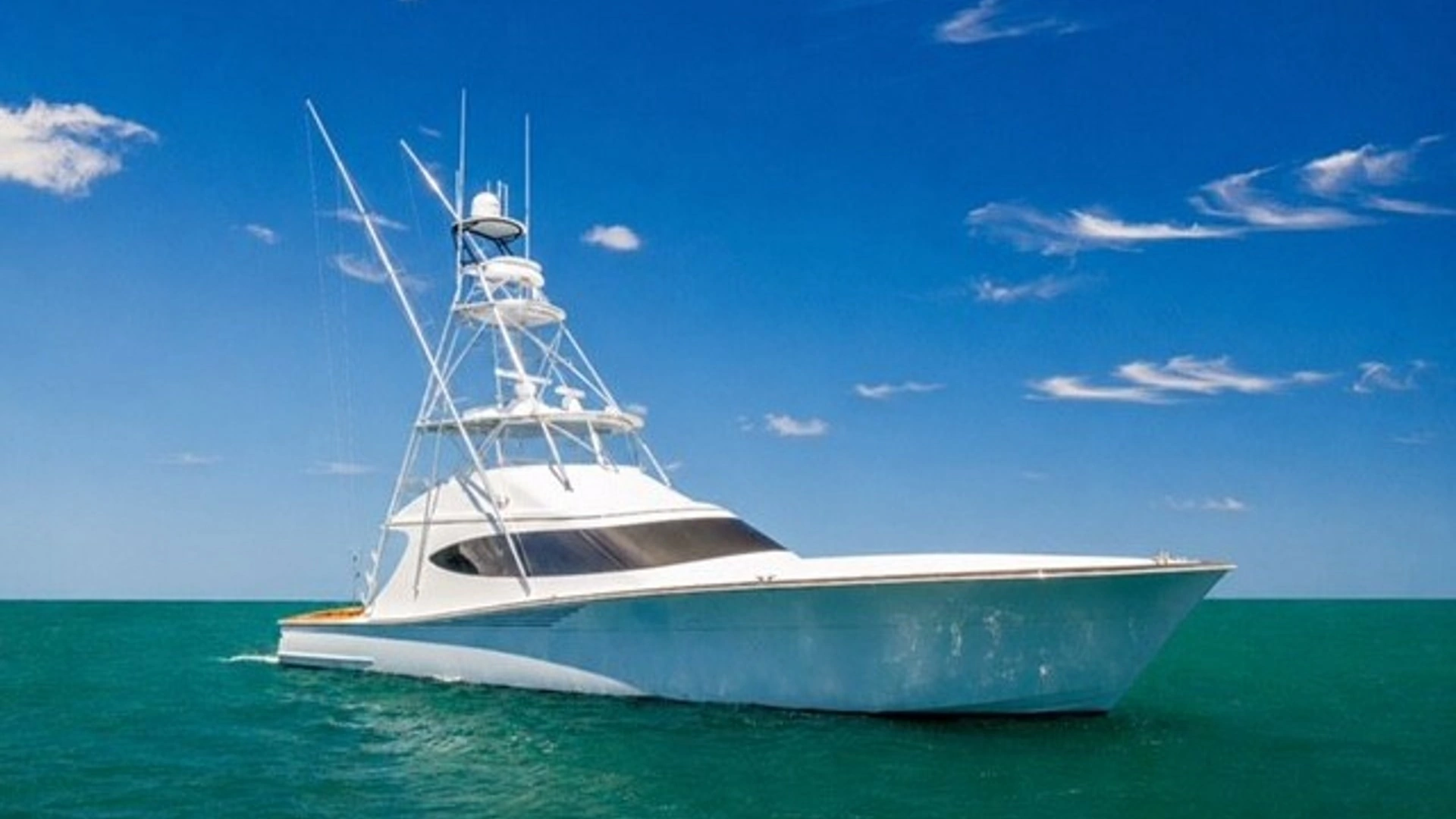 2021 65' Hatteras photo