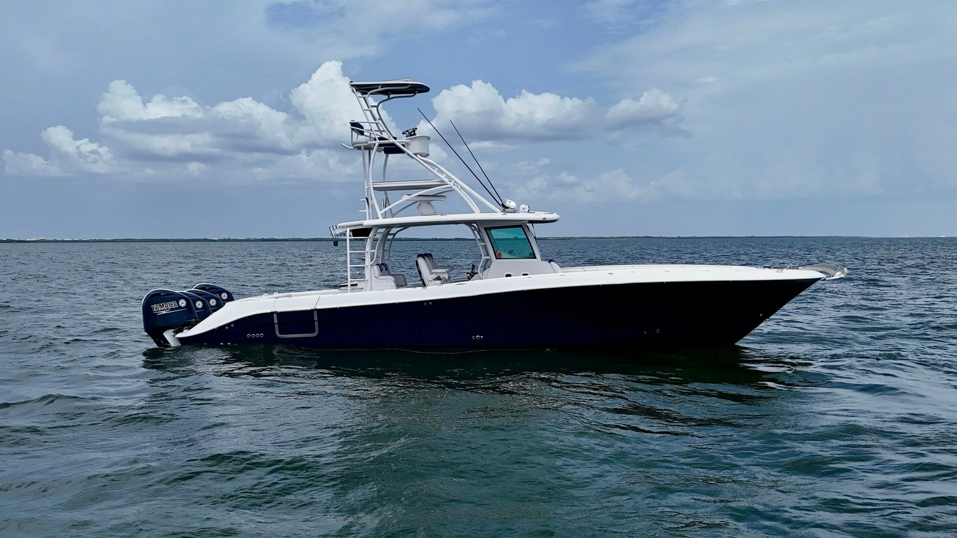 2018 41' Hydra-Sports photo