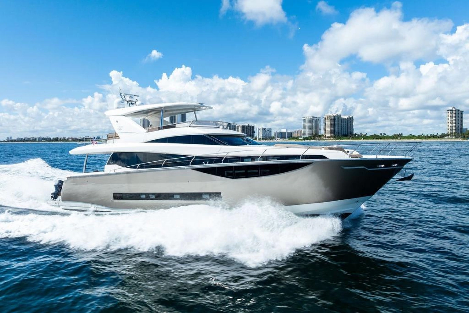 2016 75' Prestige photo