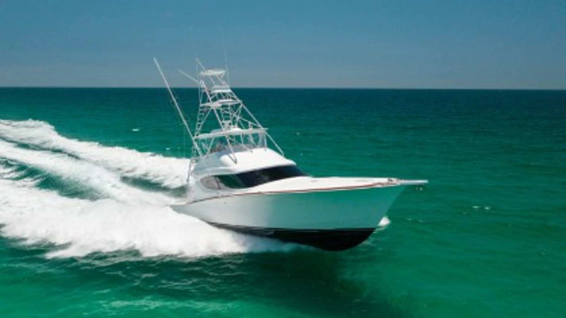 2010 60' Hatteras photo