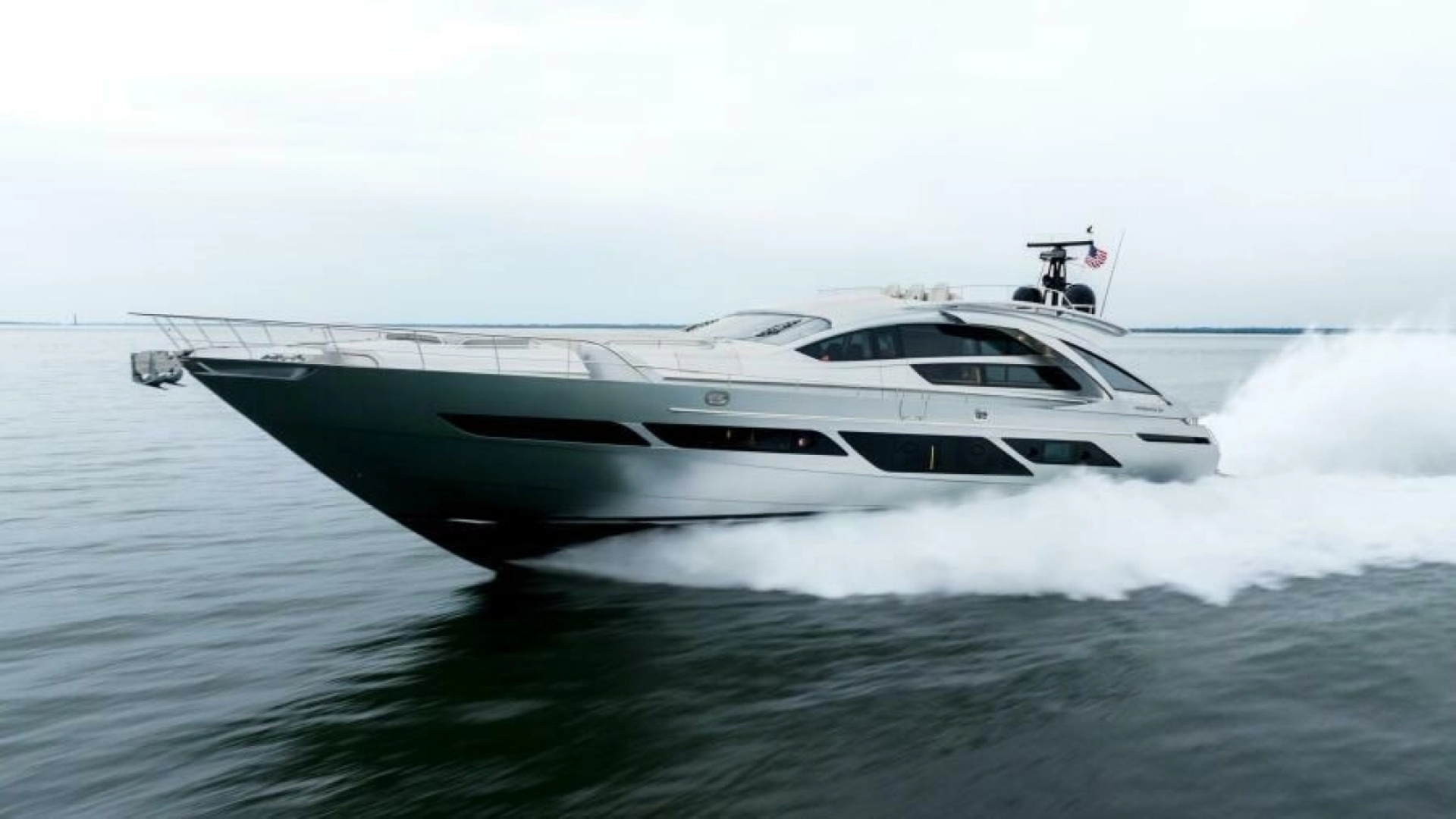 2022 92' Pershing photo