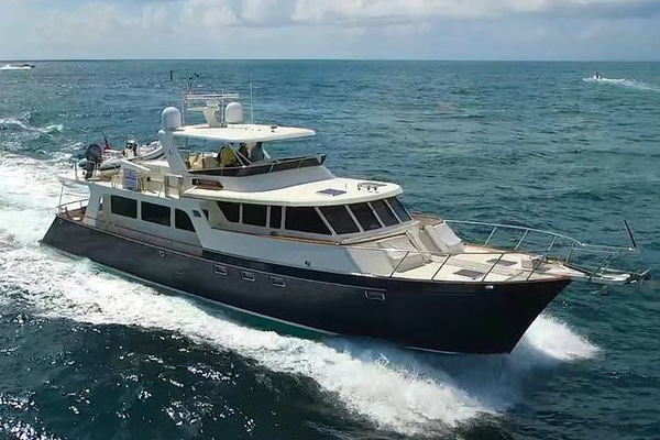 70' Marlow Explorer 70E 2004