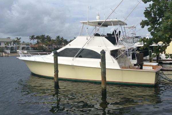 48' 48 Super Sport 2000