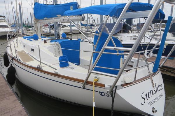 listing for 37' Tartan 37 photo of 37' Tartan 37 1982
