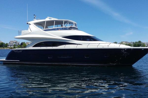 65' Cockpit M/Y 2006