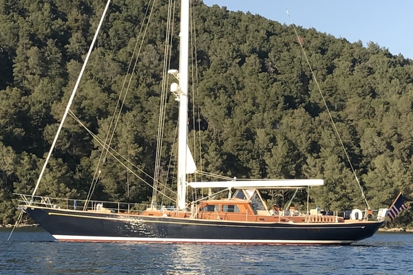listing for 70' Hinckley Sloop photo of 70' Hinckley Sloop 2002
