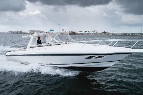 listing for 41' Intrepid 390 Sport Yacht Photo of Port Profile