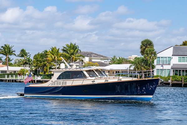 48' Hinckley Talaria 48 MY 2014