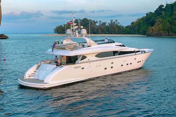 103' Fipa Italian Yachts 31 DP 2006