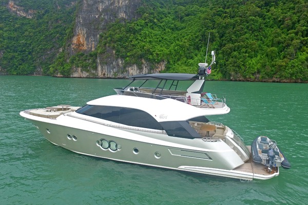 69' Monte Carlo Yachts 70 2015