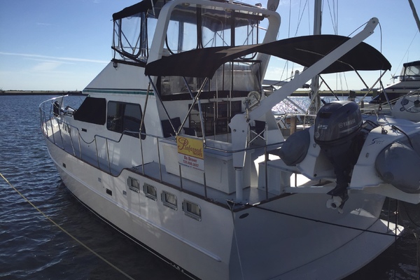 information for model Motor Yacht photo of 44' Bruce Roberts Motor Yacht 1990