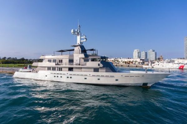 photo of 173' Oceanfast Custom Superyacht 2004