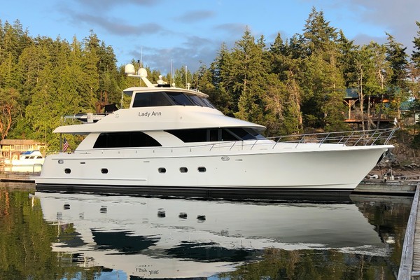 information on Ocean Alexander OA 74, LADY ANN photo of 74' Ocean Alexander OA 74 2007