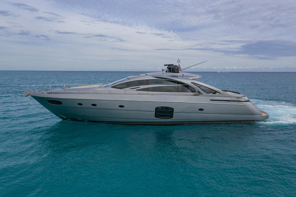 70' Pershing 70 Express 2016