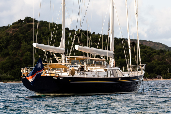 information for model 1998 photo of 112' Alloy Yachts 1998 1998