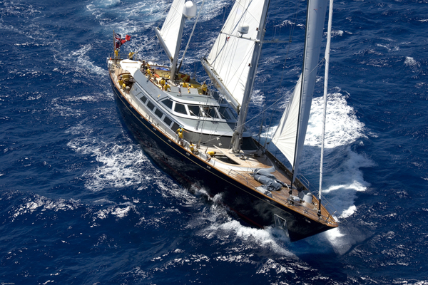 information for model photo of 154' Perini Navi 1990
