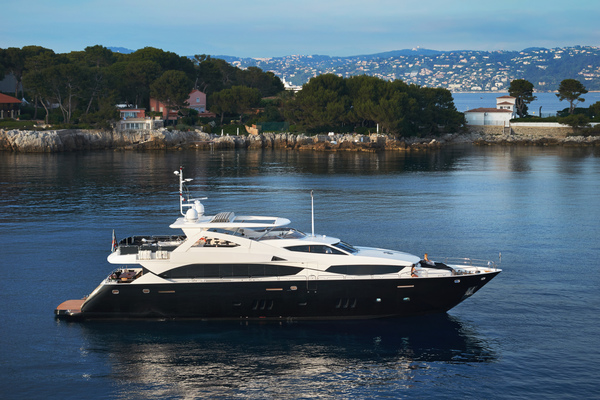 listing for 111' Sunseeker 34m photo of 111' Sunseeker 34m 2010