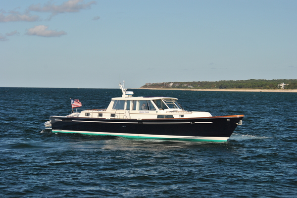 information on Goetz Custom Express, BEACH PLUM photo of 60' Goetz Custom Express 2000