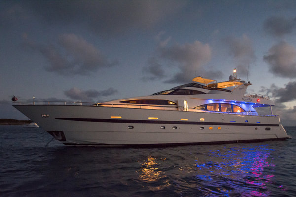 information on Azimut 100 Jumbo photo of 100' Azimut 100 Jumbo 1999
