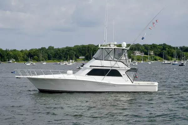 Picture Of: 1997 Viking 47 Convertible Vita Bella