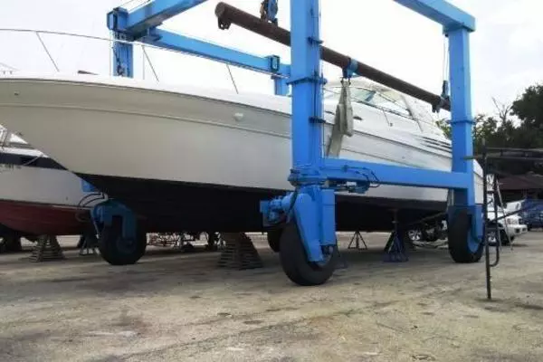 Picture Of: 1997 Sea Ray Sundancer Sea Horse