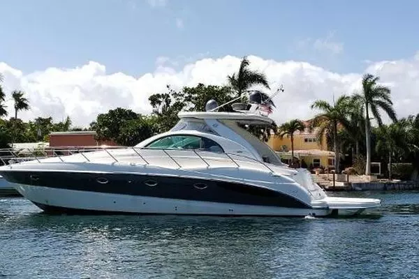 Picture Of: 2002 Maxum 4200 SCR Zuzubem